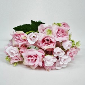 Букет из мелких роз Конэко-О, высота 30 см, розовый