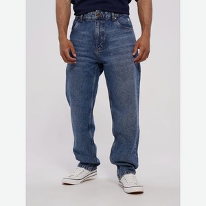 Классические прямые джинсы с потертостями