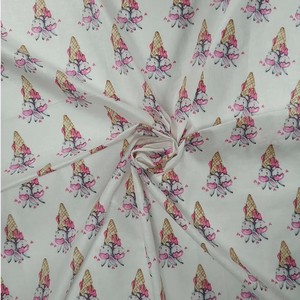 Муслиновая пеленка для девочки Папитто «Зайчики и рожок» 100х115 см, белая