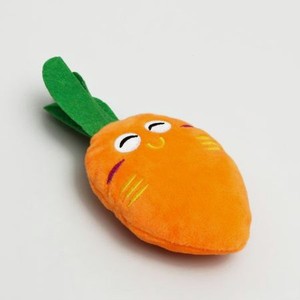 Игрушка для собак Пижон «Морковка» со спрятанной пищалкой 15-18 см