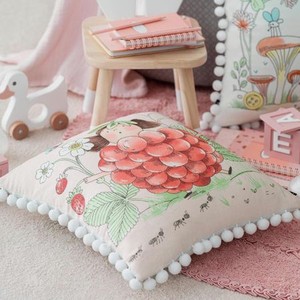 Декоративная подушка Togas Стробби розовая 45х45 см