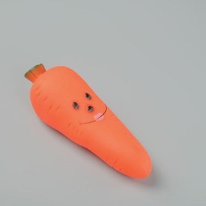 Игрушка для собак Пижон с пищалкой «Морковка» 12 см оранжевая